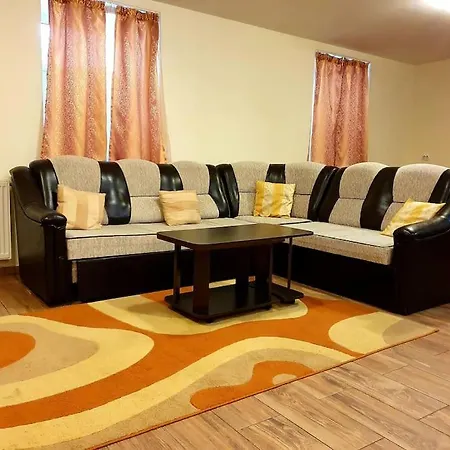 Beautiful In Old Town Apartment *